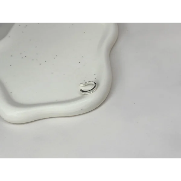 Ear cuff con circonias