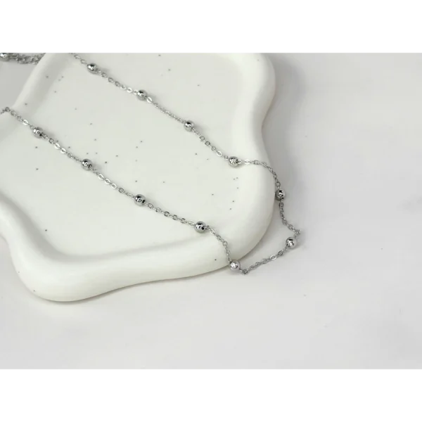 Collar bolas