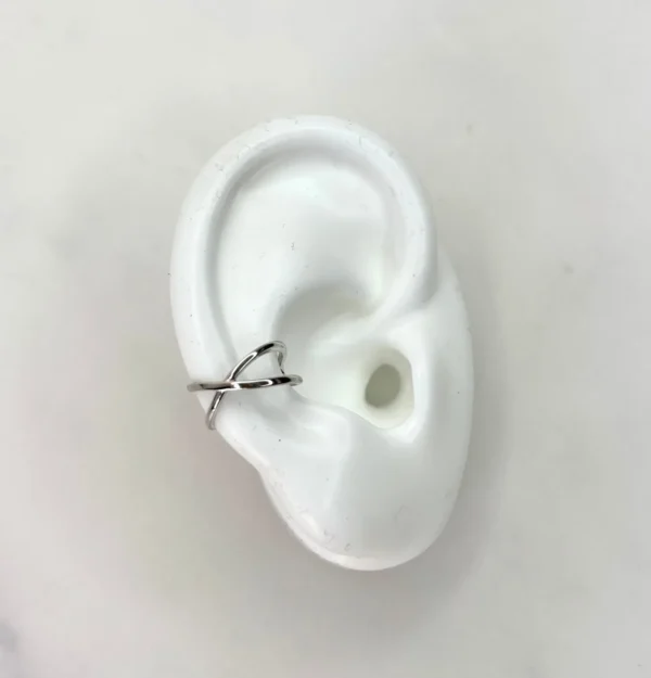 Ear cuff cruz